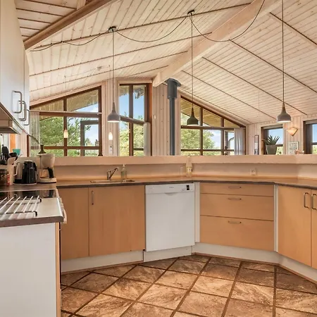 Edele - 5km From The Sea By Interhome 펜션 브로우스트